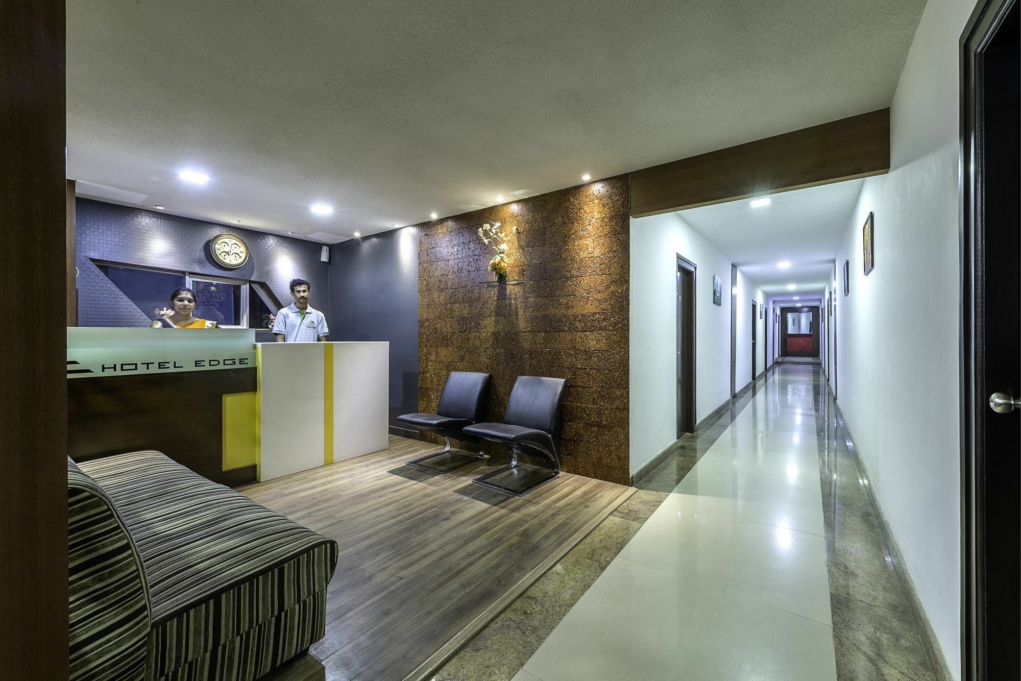 Treebo Trend Edge St Marks Road บังกาลอร์ ภายนอก รูปภาพ