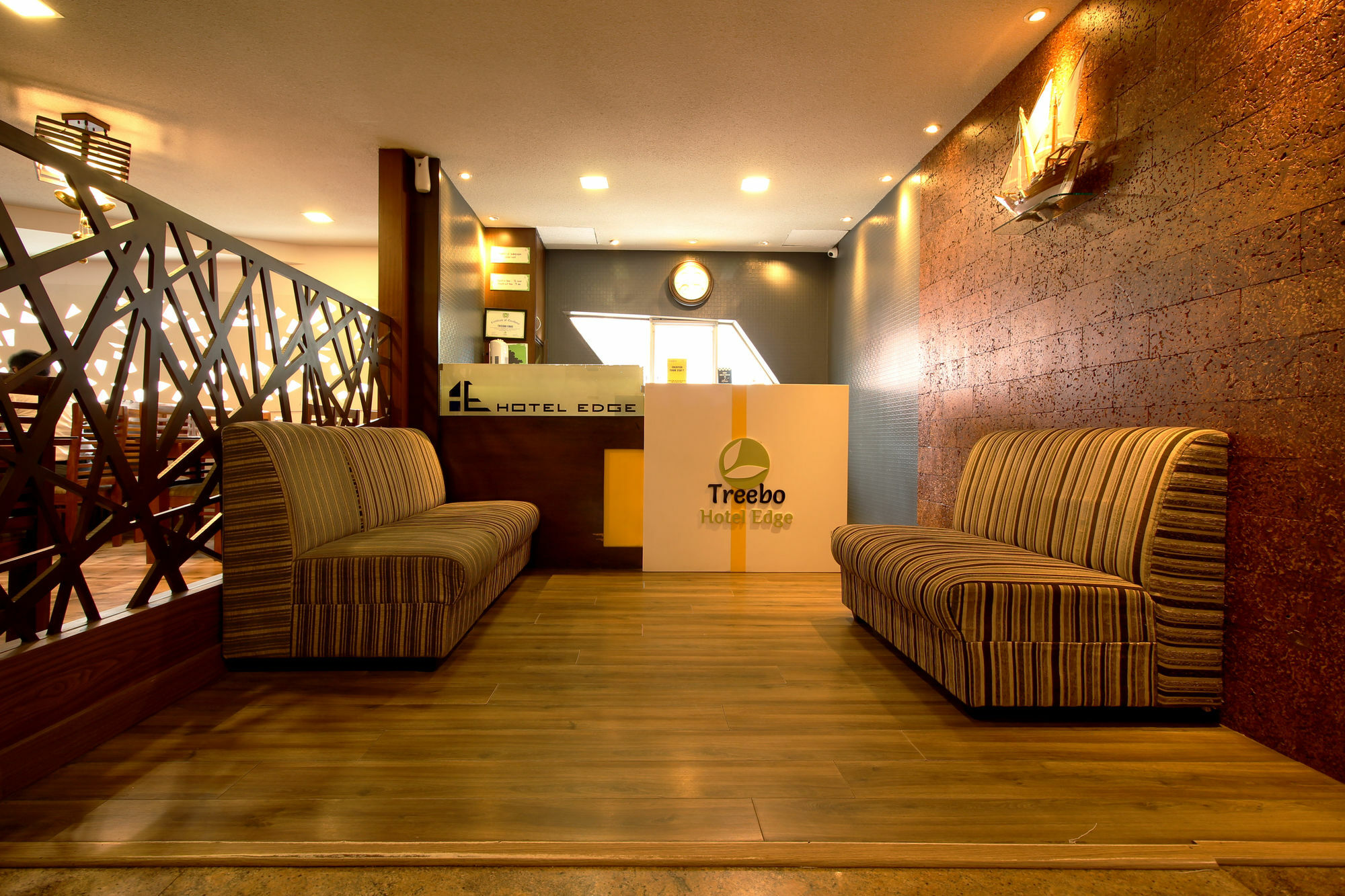 Treebo Trend Edge St Marks Road บังกาลอร์ ภายนอก รูปภาพ