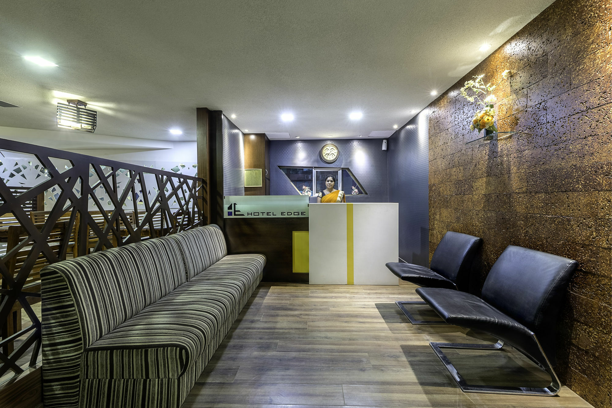 Treebo Trend Edge St Marks Road บังกาลอร์ ภายนอก รูปภาพ